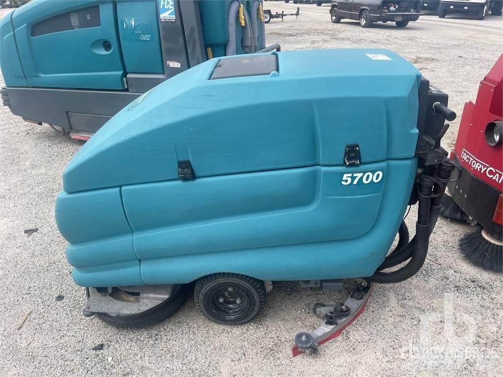 Tennant 5700 掃倉機