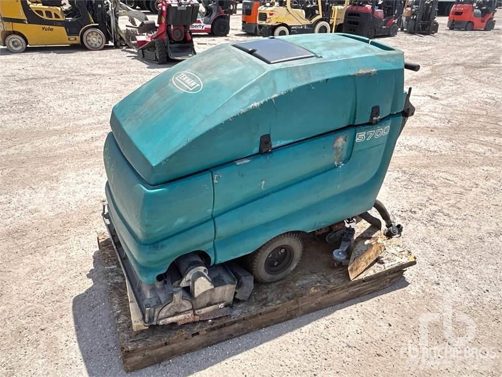 Tennant 5700 XP 掃倉機