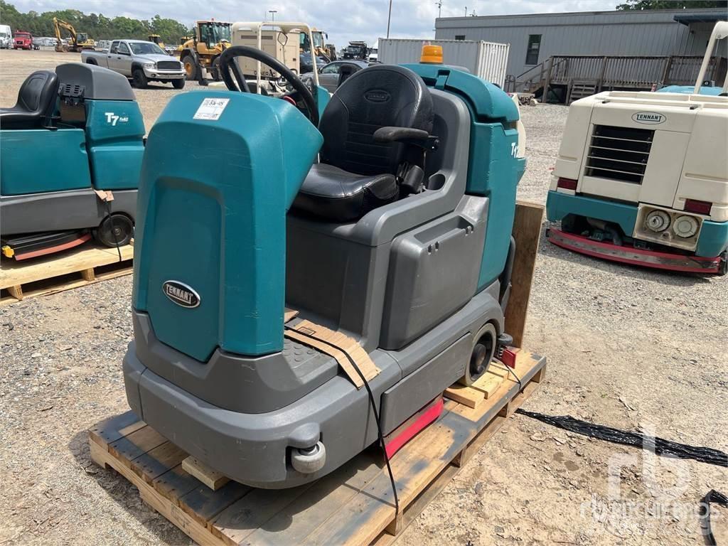 Tennant T12 掃倉機