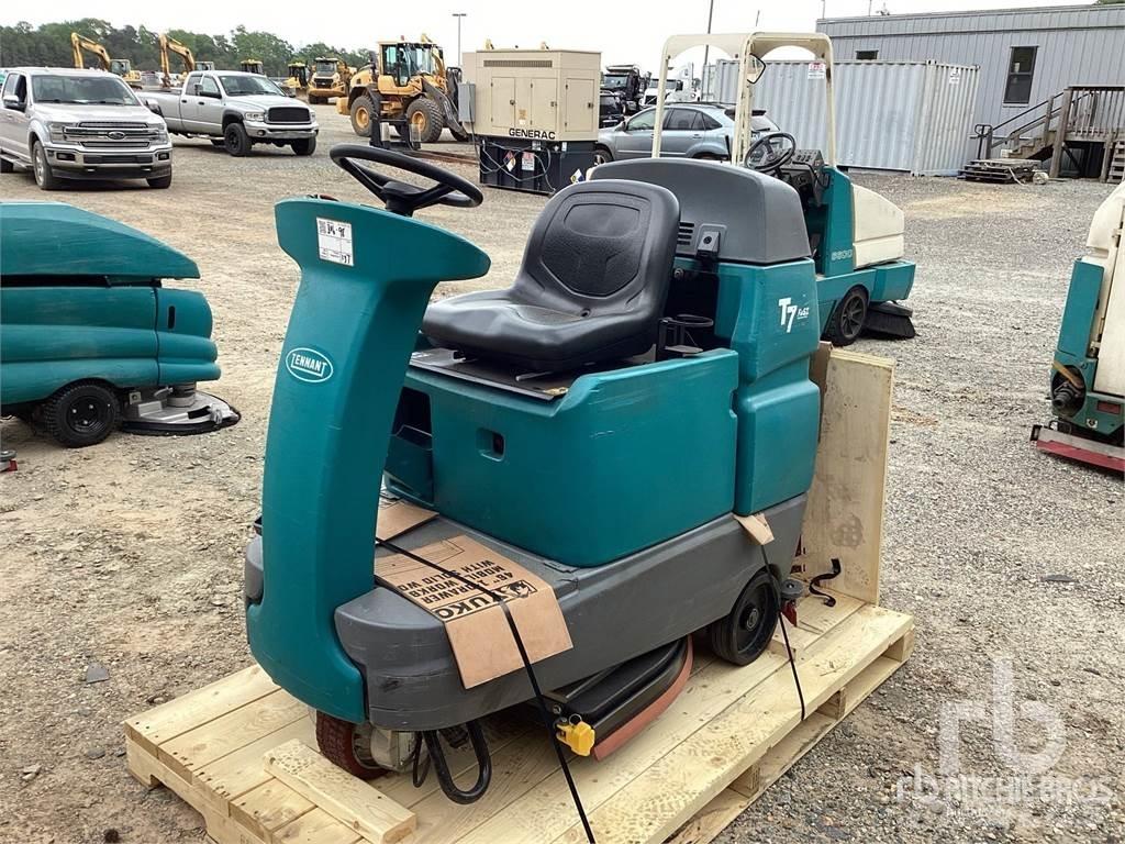 Tennant T7 掃倉機