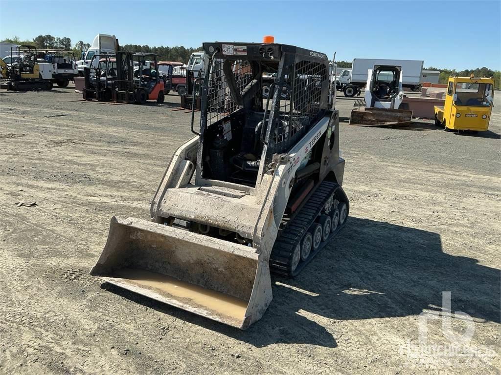 Terex PT30 滑移轉向裝載機