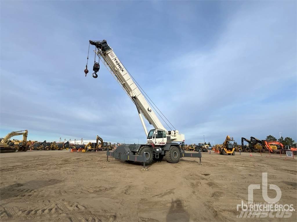 Terex RT780 越野起重機