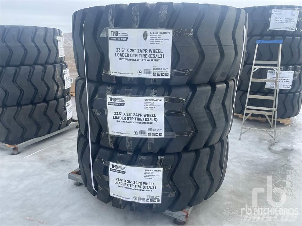 TMG TR235 輪胎、車輪和輪圈