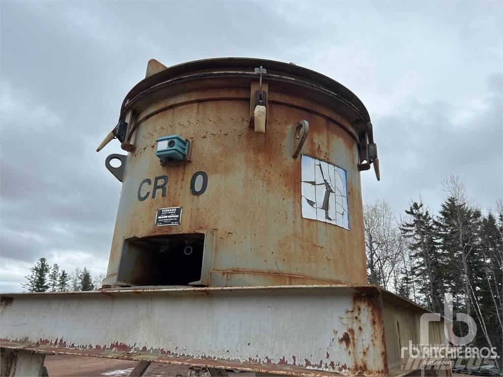 Tornado 324 破碎機