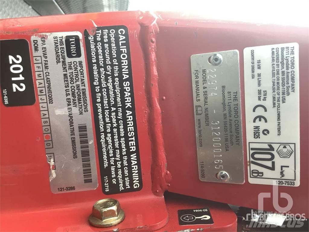 Toro TRX26 掘溝機