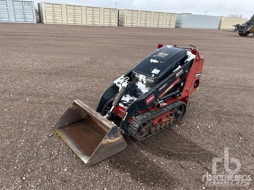 Toro TX427 滑移轉向裝載機