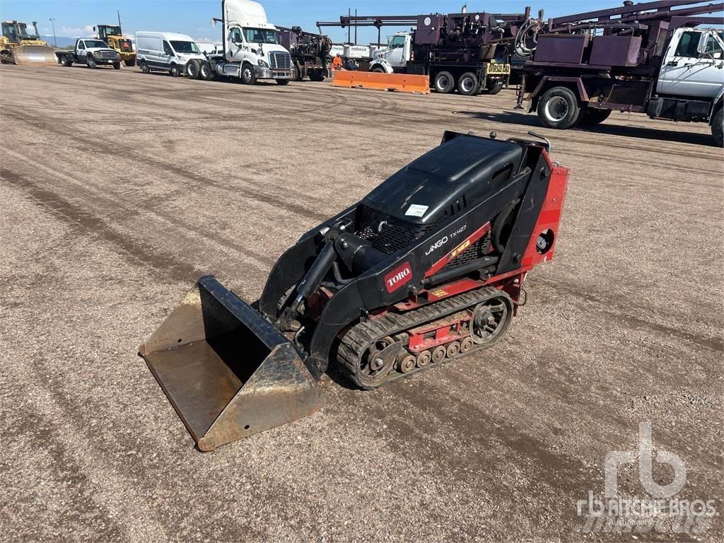 Toro TX427 滑移轉向裝載機
