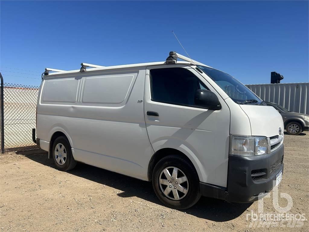 Toyota HIACE 溫控卡車