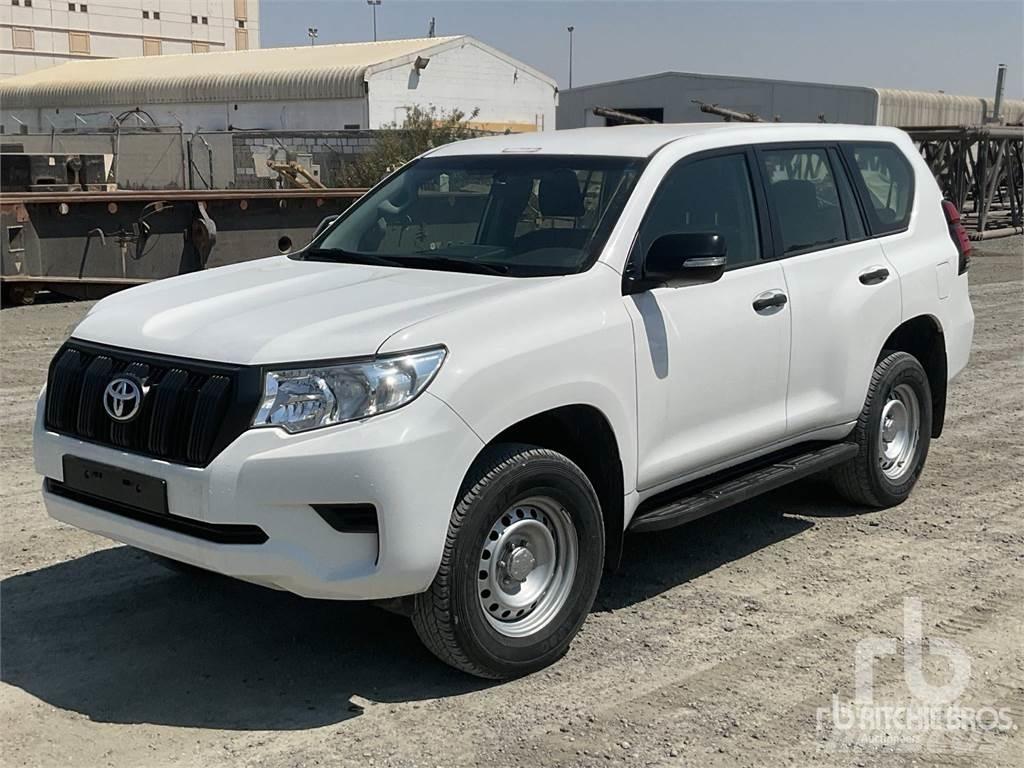 Toyota PRADO 皮卡.傳統半斗卡車/側卸板