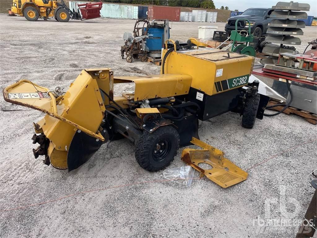 Vermeer SC382 樹樁破碎機