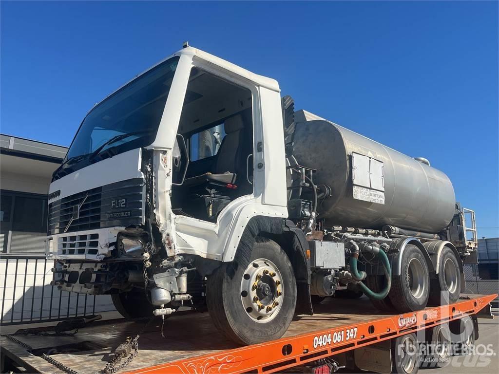 Volvo FL12 運油車