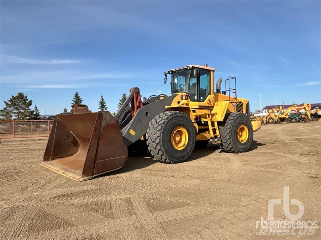 Volvo L220F 輪胎式裝載機