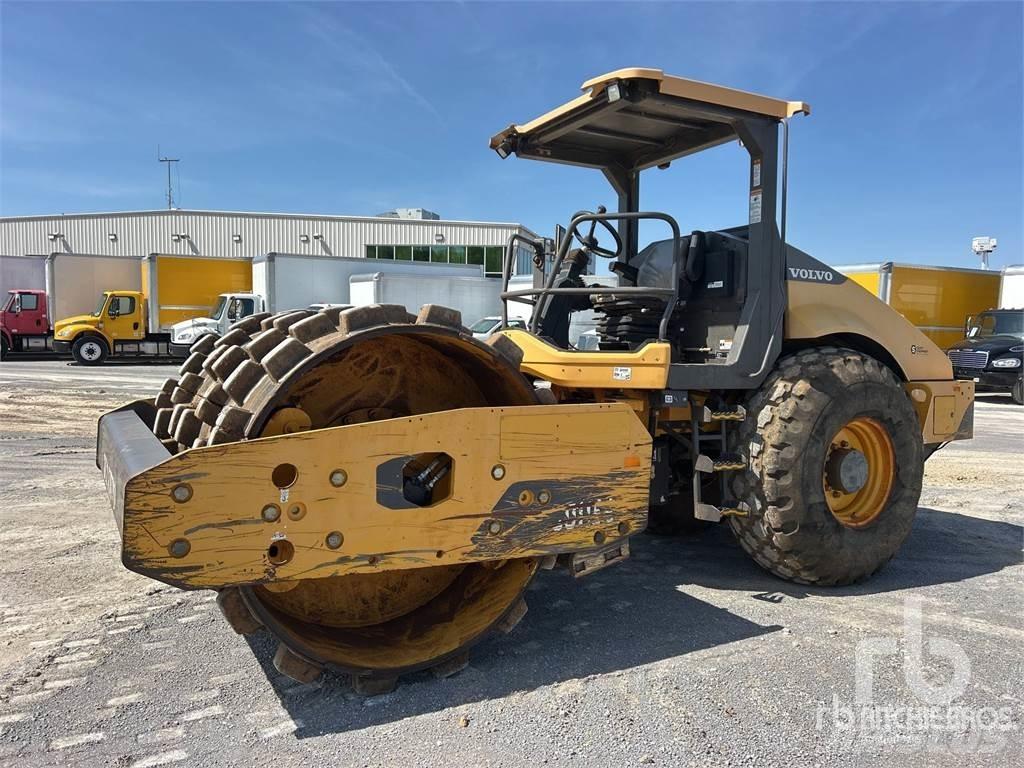 Volvo SD115B 廢棄物壓實機
