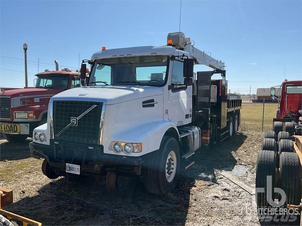 Volvo VHD 起重機卡車