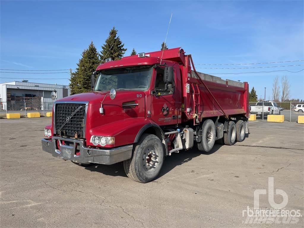Volvo VHD84B300 傾卸式卡車