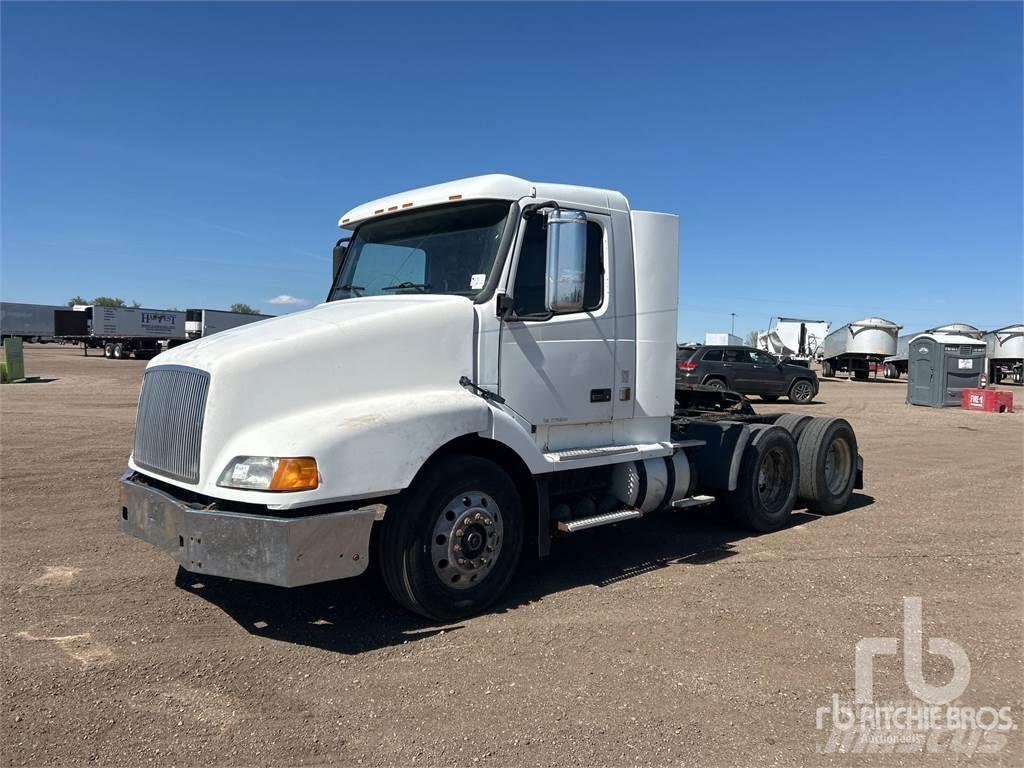 Volvo VN 商用底盤車