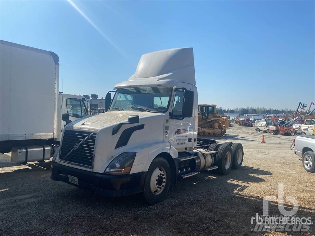 Volvo VNL 曳引機組件
