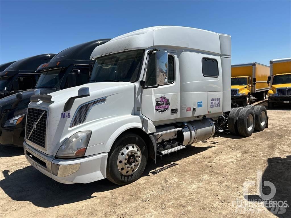 Volvo VNL 曳引機組件