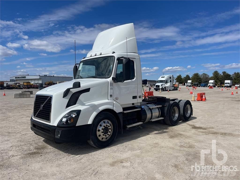 Volvo VNL 曳引機組件