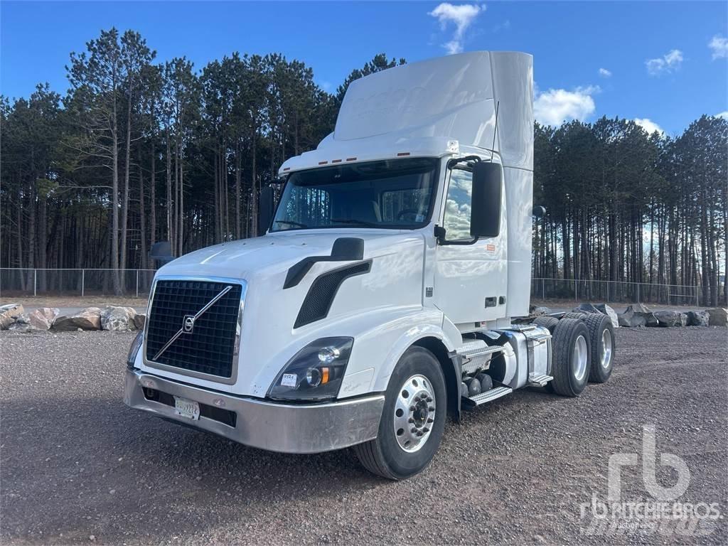 Volvo VNL 曳引機組件