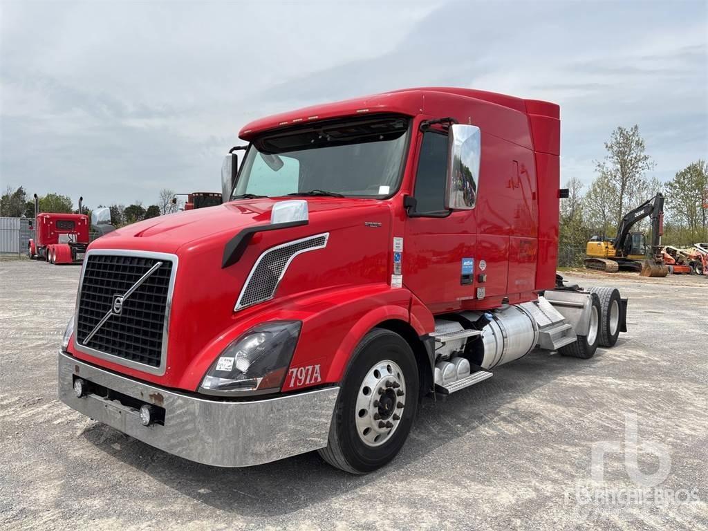 Volvo VNL 曳引機組件