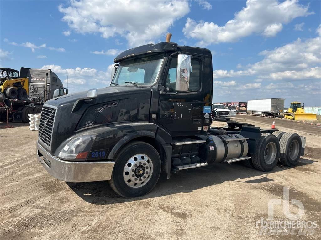 Volvo VNL300 曳引機組件