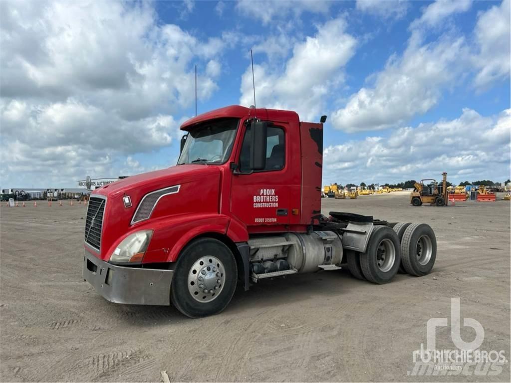 Volvo VNL300 曳引機組件