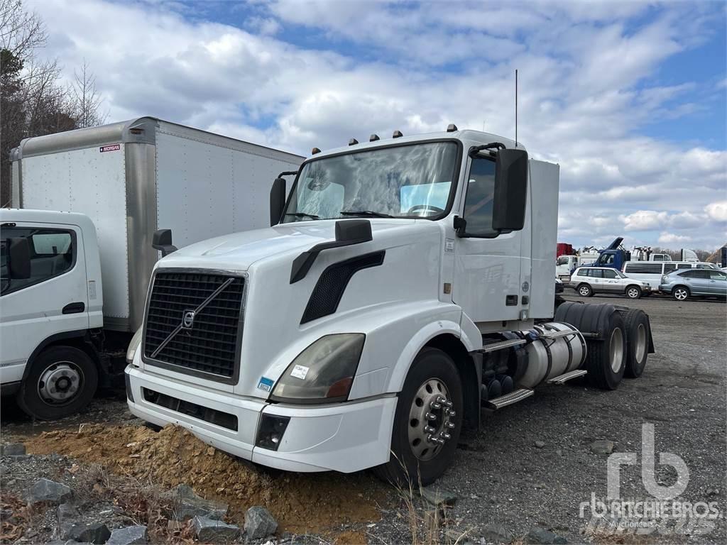 Volvo VNL300 曳引機組件