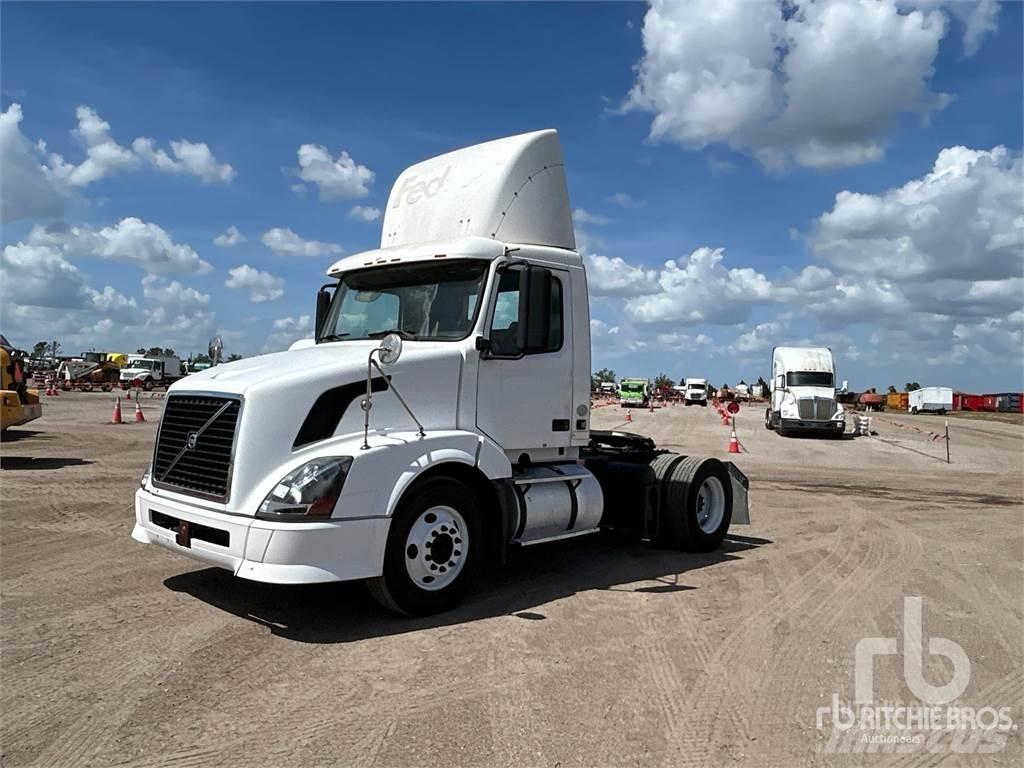 Volvo VNL300 曳引機組件