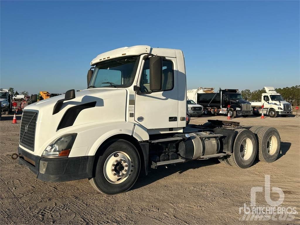 Volvo VNL300 曳引機組件