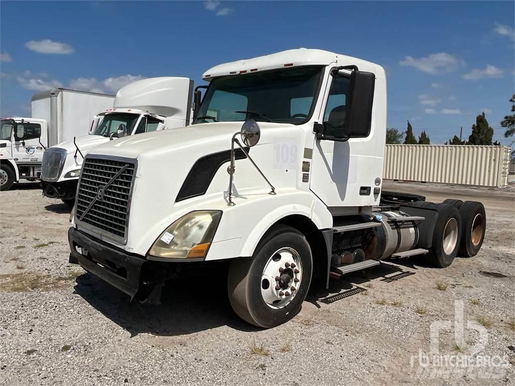 Volvo VNL300 曳引機組件