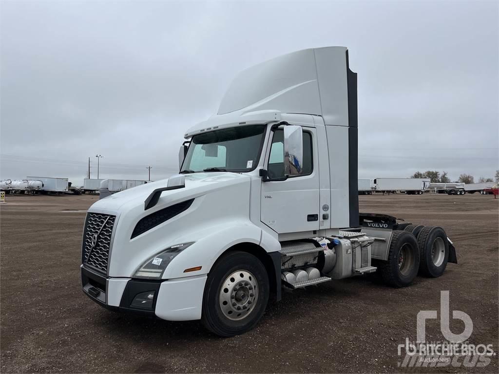 Volvo VNL62T300 曳引機組件