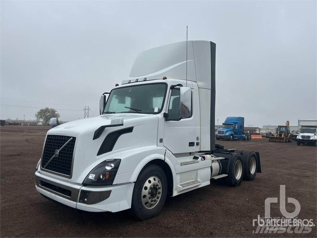 Volvo VNL64 曳引機組件