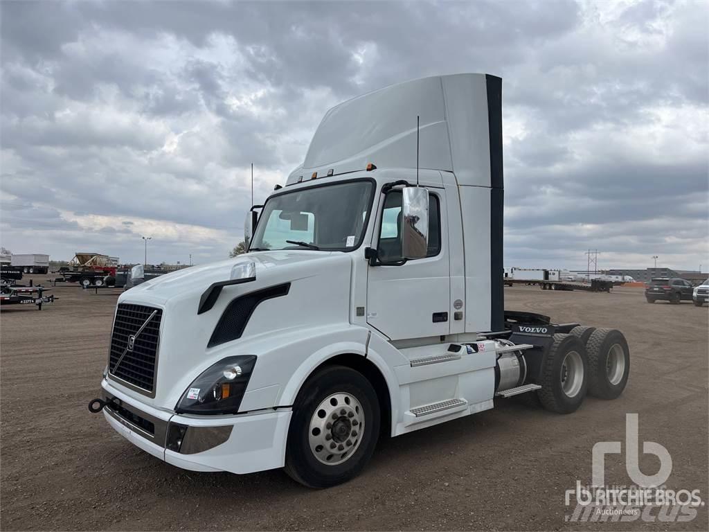 Volvo VNL64 曳引機組件