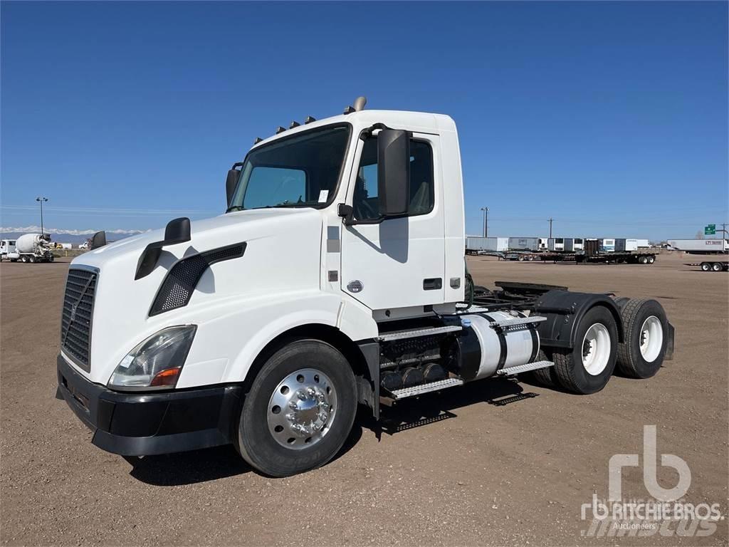 Volvo VNL64300 曳引機組件