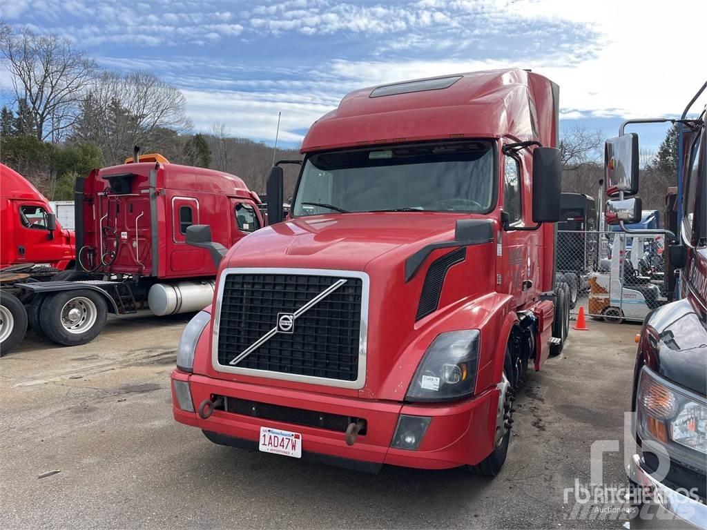 Volvo VNL670 曳引機組件