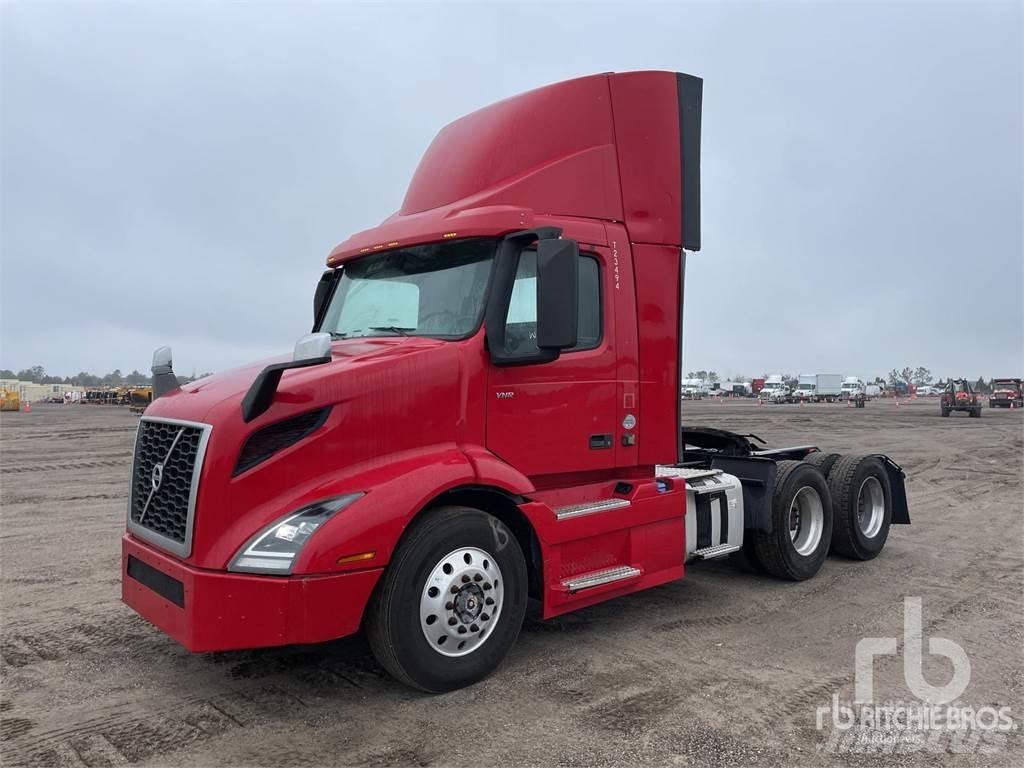 Volvo VNR300 曳引機組件