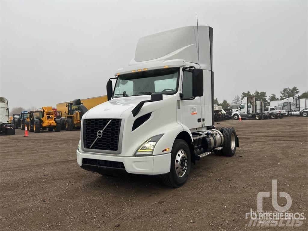Volvo VNR42300 曳引機組件