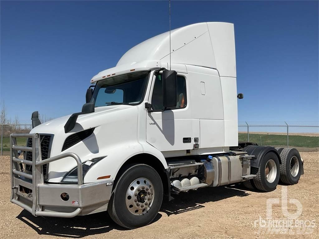 Volvo VNR64T400 曳引機組件