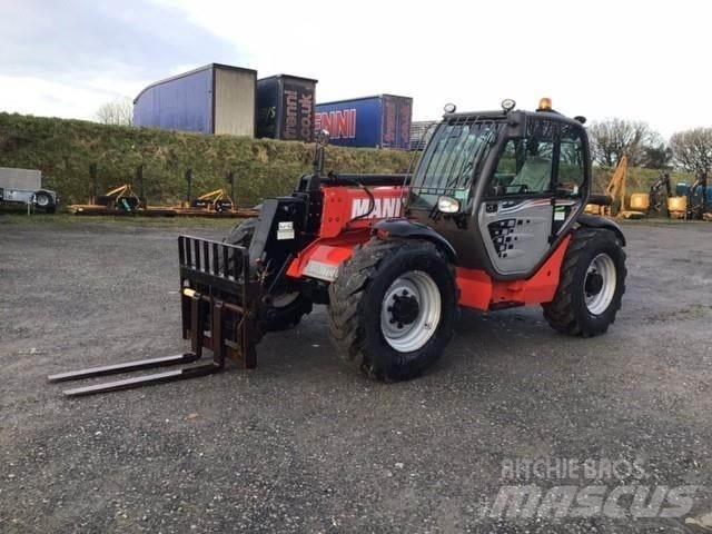 Manitou 932MT 農業用伸縮臂裝載機