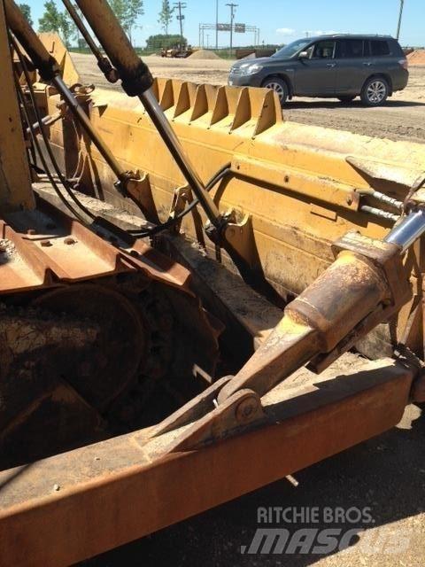 CAT D6H 履帶推土機