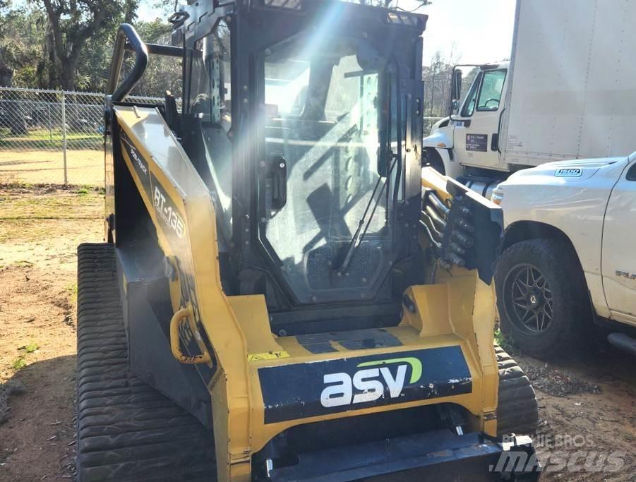 ASV RT135F 滑移轉向裝載機
