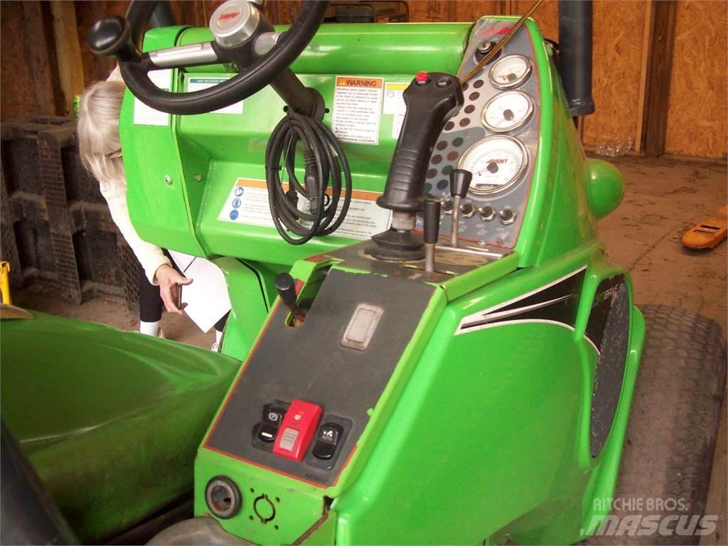 Avant M528 輪胎式裝載機