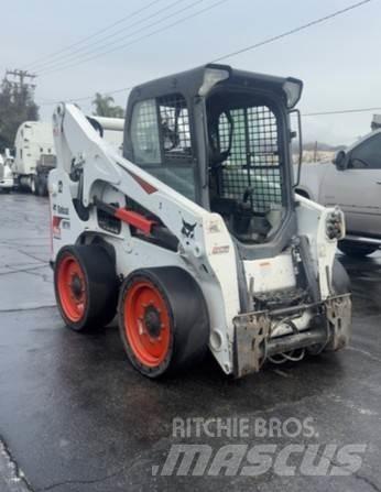 Bobcat S770 滑移轉向裝載機