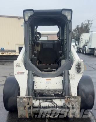 Bobcat S770 滑移轉向裝載機