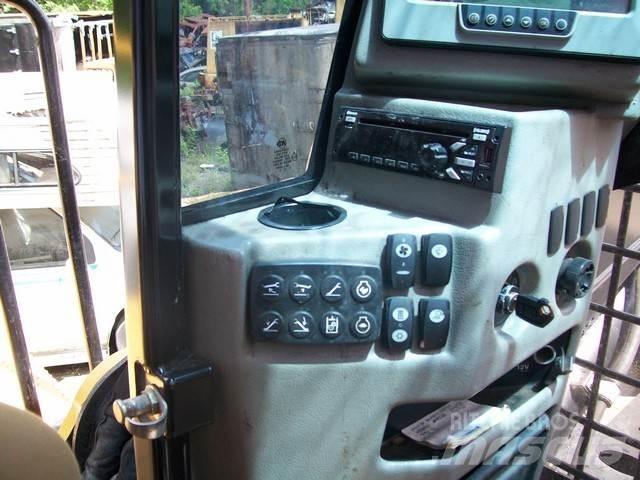 CAT 559D 林業其他機械設備