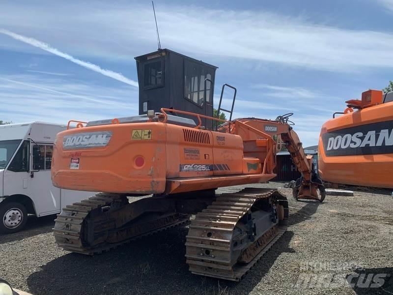 Doosan DX225LL 林業其他機械設備