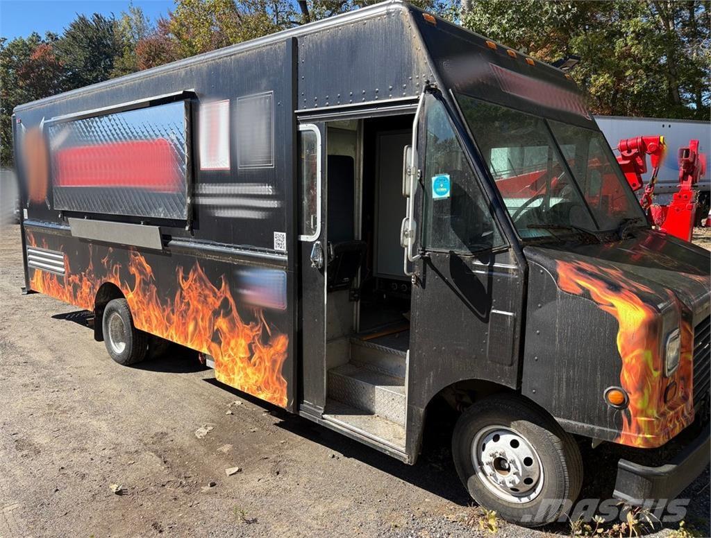 Ford E-350 貨箱式卡車