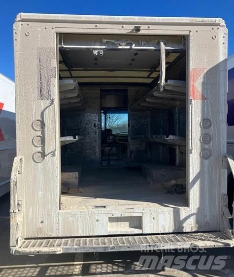 Ford E350 貨箱式卡車