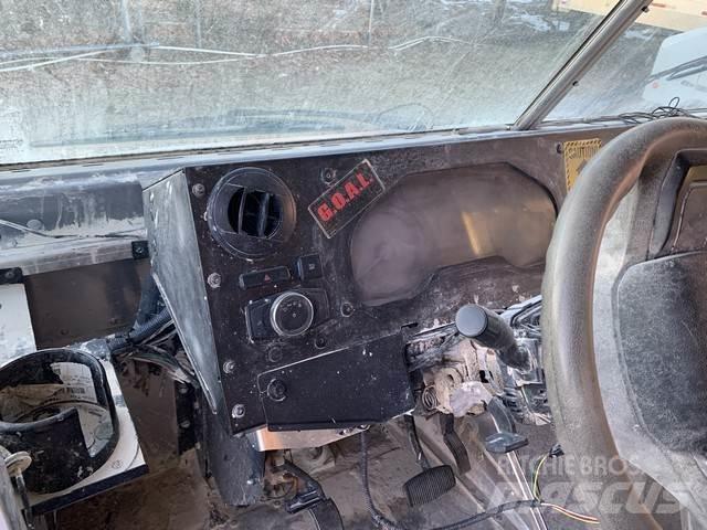 Ford E350 貨箱式卡車